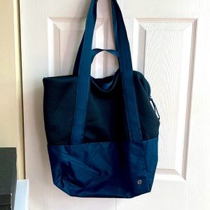 Lulu Lemon gym bag, or beach bag